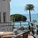 Ξενοδοχείο Regina 3*