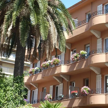 Hotel Regina 3*