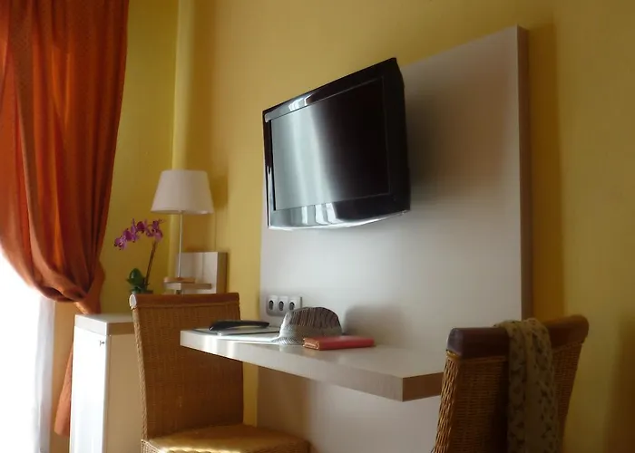 Regina Hotel 3*