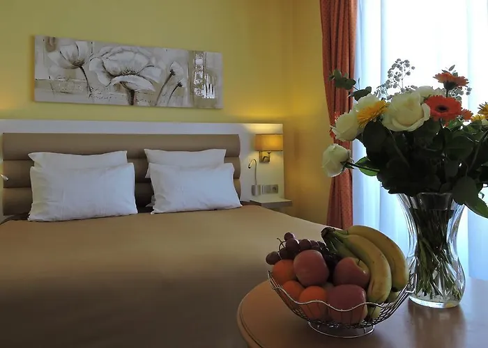 Regina Hotel 3*