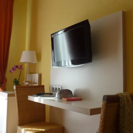 Regina Hotel 3*